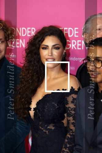 Amsterdam 11 oktober 2021
Premiere Liefde zonder grenzenin Tuschinski met in de hoofdrol Yolanthe Cabau v Kasbergen Jim Bakkum Soy Kroon Abbey Hoes  Hajo Bruins en Peggy Vrijens