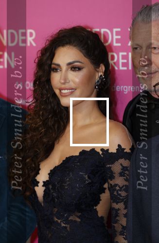 Amsterdam 11 oktober 2021
Premiere Liefde zonder grenzenin Tuschinski met in de hoofdrol Yolanthe Cabau v Kasbergen Jim Bakkum Soy Kroon Abbey Hoes  Hajo Bruins en Peggy Vrijens
