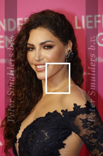 Amsterdam 11 oktober 2021
Premiere Liefde zonder grenzenin Tuschinski met in de hoofdrol Yolanthe Cabau v Kasbergen Jim Bakkum Soy Kroon Abbey Hoes  Hajo Bruins en Peggy Vrijens