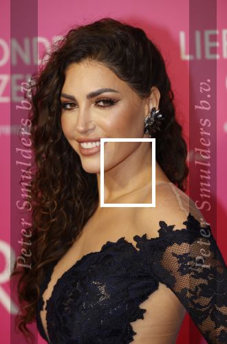 Amsterdam 11 oktober 2021
Premiere Liefde zonder grenzenin Tuschinski met in de hoofdrol Yolanthe Cabau v Kasbergen Jim Bakkum Soy Kroon Abbey Hoes  Hajo Bruins en Peggy Vrijens