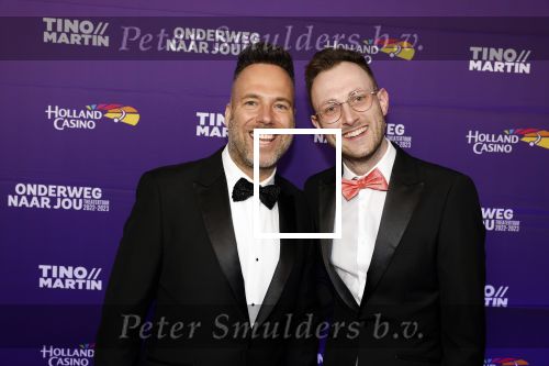 Amstelveen 26 september 2022
Premiere theatershow Tino Martin in de schouwburg van Amstelveen . Barry paf met partner