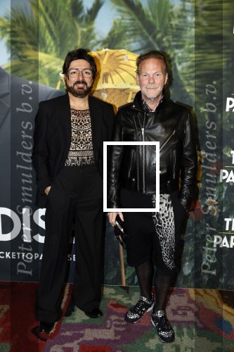 Amsterdam 25 september 2022
Premiere ticket to paradise in Tuschinski.
Bastiaan v Schaik met partner