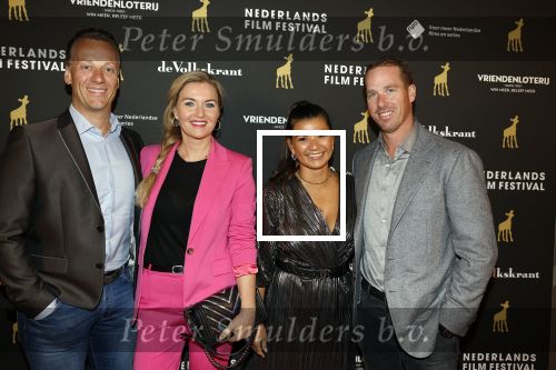 Utrecht 27 september 2022
Premiere docu Koning op de Dam over het leven van Won Yip tijdens Nederlandse filmdagen in Kinepolis.
Bernhard ten Brinke met zijn vrouw en Gerrit Verwelius met zijn vrouw