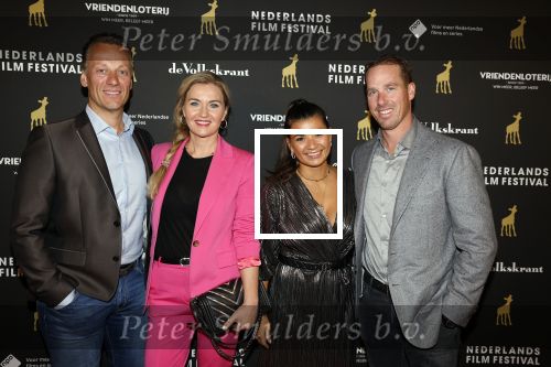 Utrecht 27 september 2022
Premiere docu Koning op de Dam over het leven van Won Yip tijdens Nederlandse filmdagen in Kinepolis.
Bernhard ten Brinke met zijn vrouw en Gerrit Verwelius met zijn vrouw