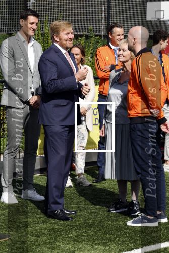 Amsterdam 21 september 2022
Koning Willem Alexander bezoekt sportdag van de Johan Cruyff foundation op de toekomst en in de Johan Cruyff Arena . Danny Cruyff Jordi Cruyff en zijn dochter Susila .