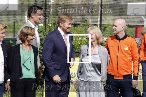 Amsterdam 21 september 2022
Koning Willem Alexander bezoekt sportdag van de Johan Cruyff foundation op de toekomst en in de Johan Cruyff Arena . Danny Cruyff Jordi Cruyff en zijn dochter Susila .