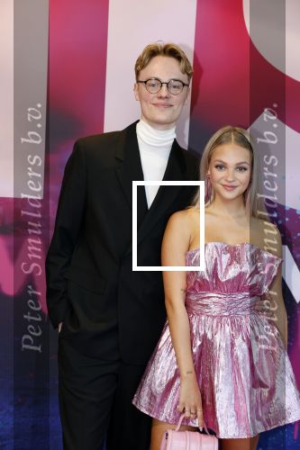 Amsterdam 30 september 2022
Premiere Misfit in Pathe arena.
De cast bestond oa uit Bettina Holwerda, Timor Steffens Senna Ramos Duncan Tromp Stefania Nienke v Dijk Anique Dreamon Kes v d Broek Ricky Naingolan Roosmarijn Wind Felice Poppeliers en Kimberley Agyarko