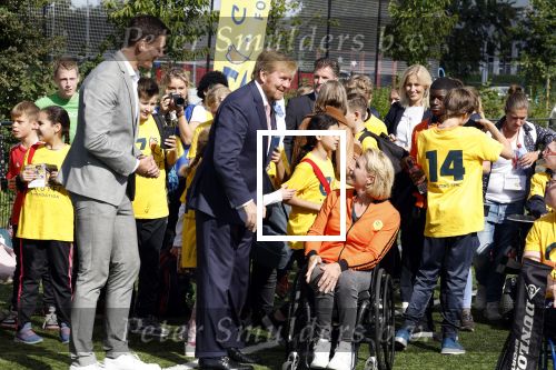 Amsterdam 21 september 2022
Koning Willem Alexander bezoekt sportdag van de Johan Cruyff foundation op de toekomst en in de Johan Cruyff Arena . Danny Cruyff Jordi Cruyff en zijn dochter Susila . Esther Vergeer
