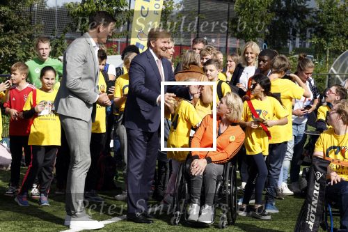 Amsterdam 21 september 2022
Koning Willem Alexander bezoekt sportdag van de Johan Cruyff foundation op de toekomst en in de Johan Cruyff Arena . Danny Cruyff Jordi Cruyff en zijn dochter Susila . Esther Vergeer