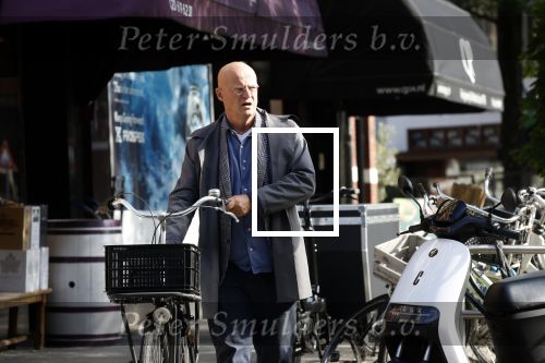 Amstetdam 4 oktober 2022
Ferdinanad Grapperhaus doet boodschappen in Amsterdam zuid