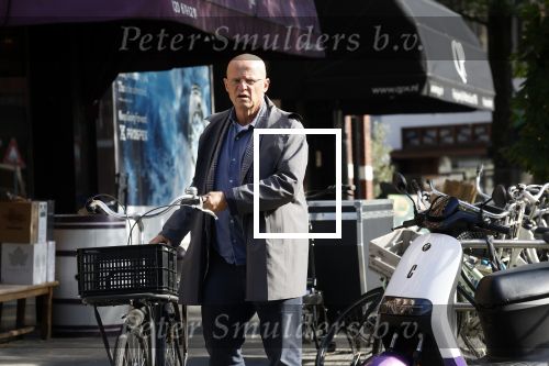 Amstetdam 4 oktober 2022
Ferdinanad Grapperhaus doet boodschappen in Amsterdam zuid