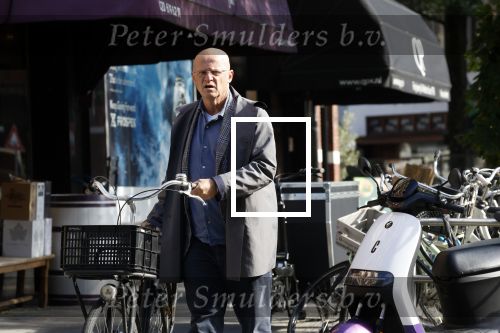 Amstetdam 4 oktober 2022
Ferdinanad Grapperhaus doet boodschappen in Amsterdam zuid