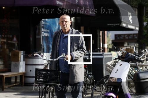 Amstetdam 4 oktober 2022
Ferdinanad Grapperhaus doet boodschappen in Amsterdam zuid