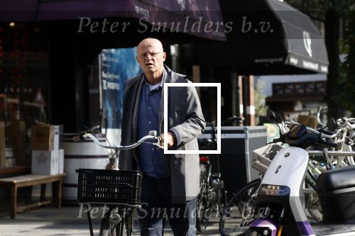 Amstetdam 4 oktober 2022
Ferdinanad Grapperhaus doet boodschappen in Amsterdam zuid
