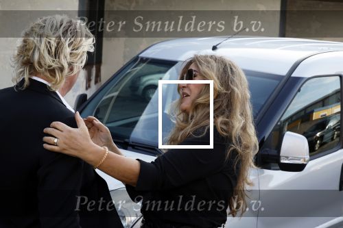 Ijmuiden 4 oktober 2022
Persconferentie in het pand / loods van Hans Klok .
Hans met Sittah Koene