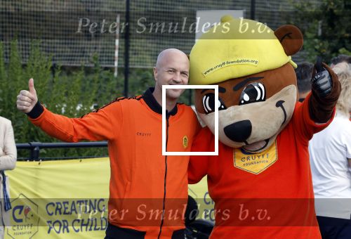 Amsterdam 21 september 2022
Koning Willem Alexander bezoekt sportdag van de Johan Cruyff foundation op de toekomst en in de Johan Cruyff Arena . Danny Cruyff Jordi Cruyff en zijn dochter Susila .
