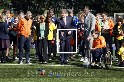 Amsterdam 21 september 2022
Koning Willem Alexander bezoekt sportdag van de Johan Cruyff foundation op de toekomst en in de Johan Cruyff Arena . Danny Cruyff Jordi Cruyff en zijn dochter Susila .