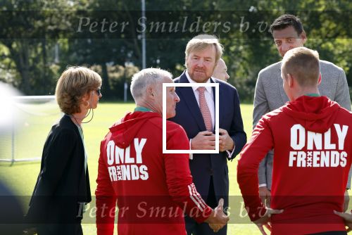 Amsterdam 21 september 2022
Koning Willem Alexander bezoekt sportdag van de Johan Cruyff foundation op de toekomst en in de Johan Cruyff Arena . Danny Cruyff Jordi Cruyff en zijn dochter Susila .