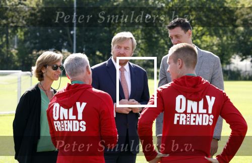 Amsterdam 21 september 2022
Koning Willem Alexander bezoekt sportdag van de Johan Cruyff foundation op de toekomst en in de Johan Cruyff Arena . Danny Cruyff Jordi Cruyff en zijn dochter Susila .
