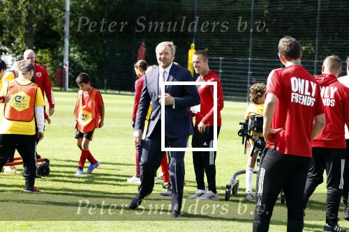 Amsterdam 21 september 2022
Koning Willem Alexander bezoekt sportdag van de Johan Cruyff foundation op de toekomst en in de Johan Cruyff Arena . Danny Cruyff Jordi Cruyff en zijn dochter Susila .