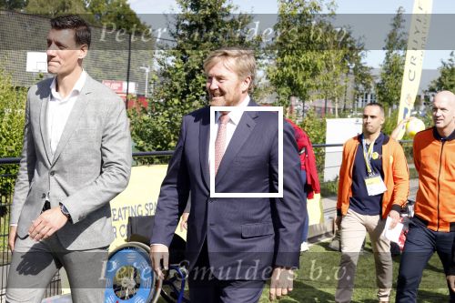 Amsterdam 21 september 2022
Koning Willem Alexander bezoekt sportdag van de Johan Cruyff foundation op de toekomst en in de Johan Cruyff Arena . Danny Cruyff Jordi Cruyff en zijn dochter Susila .