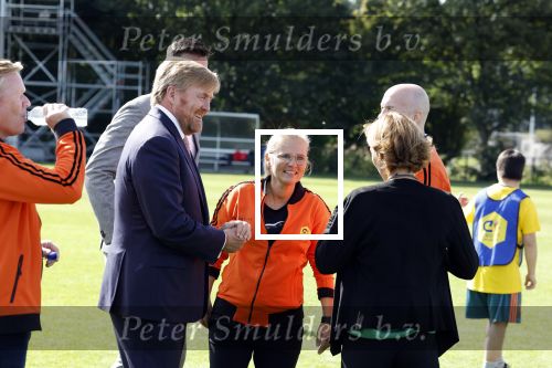 Amsterdam 21 september 2022
Koning Willem Alexander bezoekt sportdag van de Johan Cruyff foundation op de toekomst en in de Johan Cruyff Arena . Danny Cruyff Jordi Cruyff en zijn dochter Susila . Koning Willem Alexander met Ronald Koeman Jordi Cruyff en Sarina Wiegman