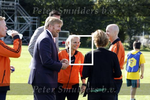 Amsterdam 21 september 2022
Koning Willem Alexander bezoekt sportdag van de Johan Cruyff foundation op de toekomst en in de Johan Cruyff Arena . Danny Cruyff Jordi Cruyff en zijn dochter Susila . Koning Willem Alexander met Ronald Koeman Jordi Cruyff en Sarina Wiegman