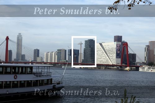 Rotterdam 4 oktober 2022
Lee Towers (Leen Huizer) en zijn vrouw Laura gaan verhuizen naar een prachtig appartement wat over de Maas en Rotterdam uitkijkt.