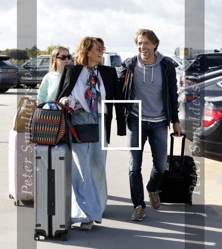 Eindhoven 8 oktober 2022
Leontien Ruiters en haar nieuwe vriend John Huiberts vertrekken samen met zijn dochter vanaf airport Eindhoven voor een vakantie naar ibiza.