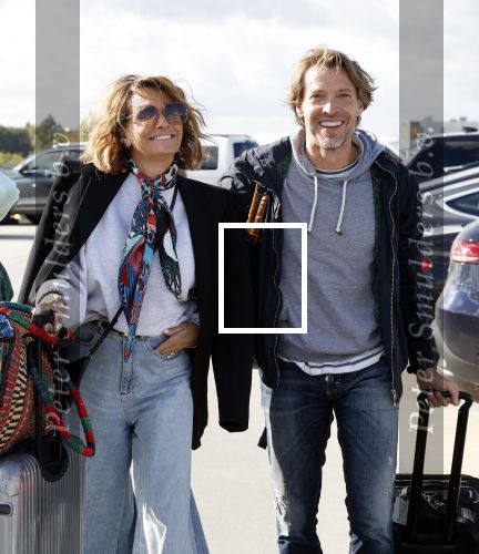 Eindhoven 8 oktober 2022
Leontien Ruiters en haar nieuwe vriend John Huiberts vertrekken samen met zijn dochter vanaf airport Eindhoven voor een vakantie naar ibiza.