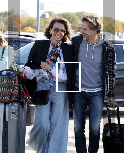 Eindhoven 8 oktober 2022
Leontien Ruiters en haar nieuwe vriend John Huiberts vertrekken samen met zijn dochter vanaf airport Eindhoven voor een vakantie naar ibiza.