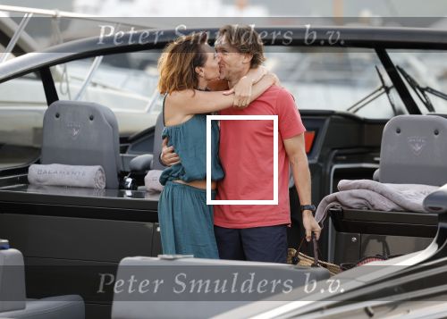 Ibiza, 9 Oktober 2022
Leontine Ruiters en John Huiberts varend op een Wayer
Exclusieve Foto\'s