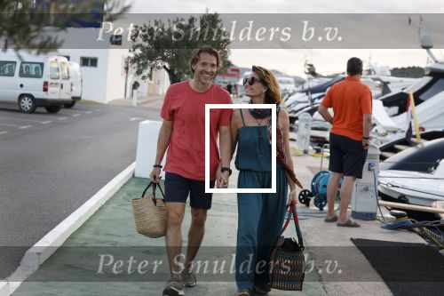 Ibiza, 9 Oktober 2022
Leontine Ruiters en John Huiberts varend op een Wayer
Exclusieve Foto\'s