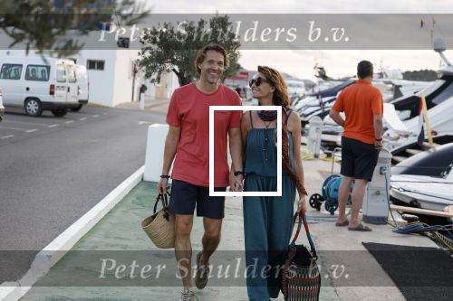 Ibiza, 9 Oktober 2022
Leontine Ruiters en John Huiberts varend op een Wayer
Exclusieve Foto\'s