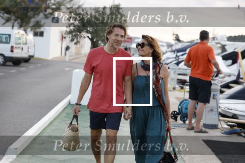 Ibiza, 9 Oktober 2022
Leontine Ruiters en John Huiberts varend op een Wayer
Exclusieve Foto\'s