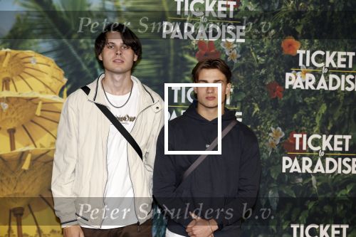 Amsterdam 25 september 2022
Premiere ticket to paradise in Tuschinski.
Lex Felix