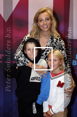 Amsterdam 30 september 2022
Premiere Misfit in Pathe arena.
De cast bestond oa uit Bettina Holwerda, Timor Steffens Senna Ramos Duncan Tromp Stefania Nienke v Dijk Anique Dreamon Kes v d Broek Ricky Naingolan Roosmarijn Wind Felice Poppeliers en Kimberley Agyarko . Loes haverkort met kinderen
