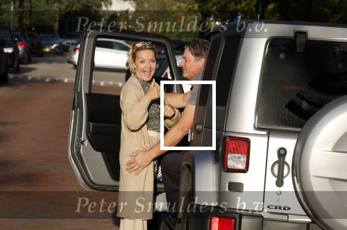 Breuekelen 30 september 2022
Mariska v Kolck met haar nieuwe vriend Vincent kussend in zijn auto