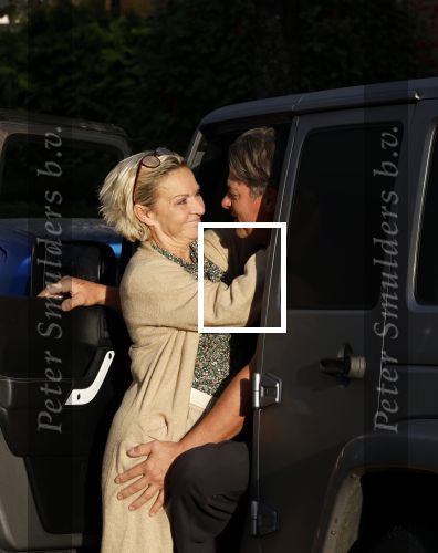 Breuekelen 30 september 2022
Mariska v Kolck met haar nieuwe vriend Vincent kussend in zijn auto