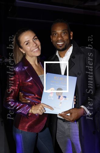 Amsterdam 5 oktober 2022
Boekpresentatie Remy Bonjasky . Aanwezig zijn vrouw Renate Goet en hun dochter Skye. Merel v Carlsburg