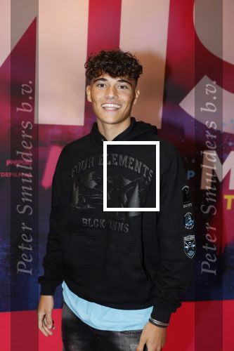 Amsterdam 30 september 2022
Premiere Misfit in Pathe arena.
De cast bestond oa uit Bettina Holwerda, Timor Steffens Senna Ramos Duncan Tromp Stefania Nienke v Dijk Anique Dreamon Kes v d Broek Ricky Naingolan Roosmarijn Wind Felice Poppeliers en Kimberley Agyarko