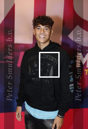 Amsterdam 30 september 2022
Premiere Misfit in Pathe arena.
De cast bestond oa uit Bettina Holwerda, Timor Steffens Senna Ramos Duncan Tromp Stefania Nienke v Dijk Anique Dreamon Kes v d Broek Ricky Naingolan Roosmarijn Wind Felice Poppeliers en Kimberley Agyarko