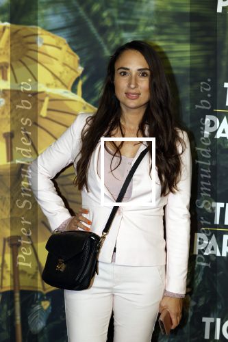 Amsterdam 25 september 2022
Premiere ticket to paradise in Tuschinski.
Nadia Palesa (links) en Mounira Mansour