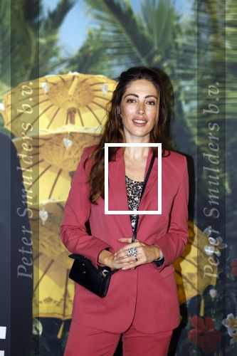 Amsterdam 25 september 2022
Premiere ticket to paradise in Tuschinski.
Nadia Palesa (links) en Mounira Mansour