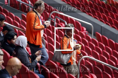 Amsterdam 21 september 2022
Koning Willem Alexander bezoekt sportdag van de Johan Cruyff foundation op de toekomst en in de Johan Cruyff Arena . Danny Cruyff Jordi Cruyff en zijn dochter Susila . Nelli Cooman