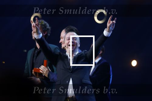 Amsterdam 6 oktober 2022
Uitreiking televizierring 2022 in carre
Niels v d Laan en Jeroen Woe met Miguel Wiels