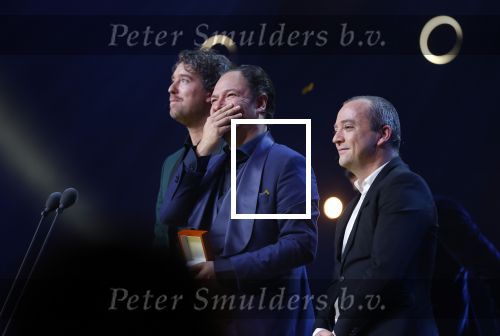 Amsterdam 6 oktober 2022
Uitreiking televizierring 2022 in carre
Niels v d Laan en Jeroen Woe met Miguel Wiels