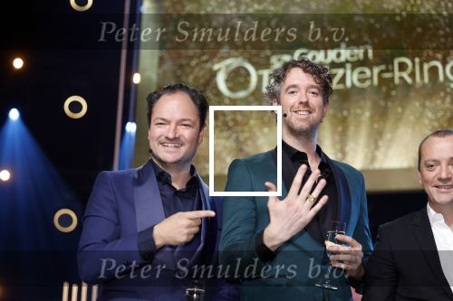 Amsterdam 6 oktober 2022
Uitreiking televizierring 2022 in carre
Niels v d Laan en Jeroen Woe met Miguel Wiels