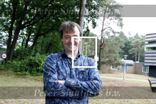 Den Dolder 23 september 2022
Peter Lusse voor zijn huis waar hij heeft gewoond. Hij gaat nu verhuizen naar ander huis