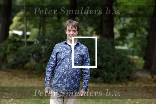 Den Dolder 23 september 2022
Peter Lusse voor zijn huis waar hij heeft gewoond. Hij gaat nu verhuizen naar ander huis